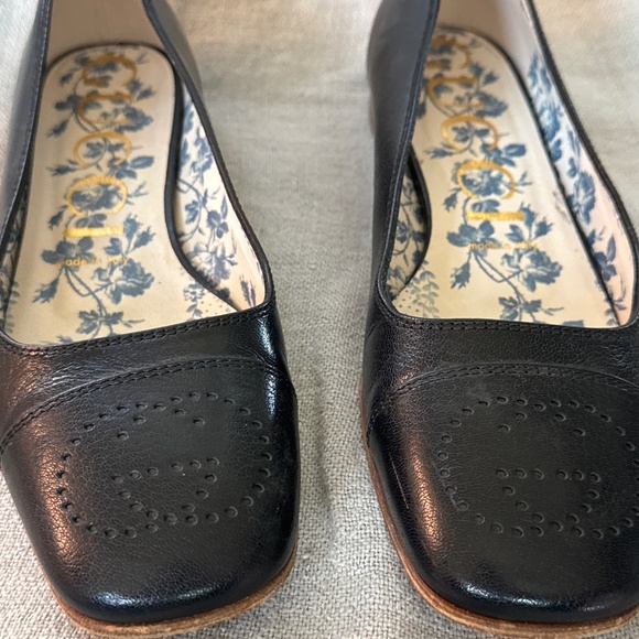 Navy Gucci Leather flats - Picture 1 of 5